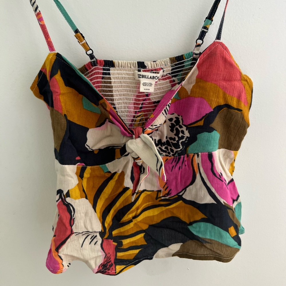 BILLABONG TOP SIZE SMALL